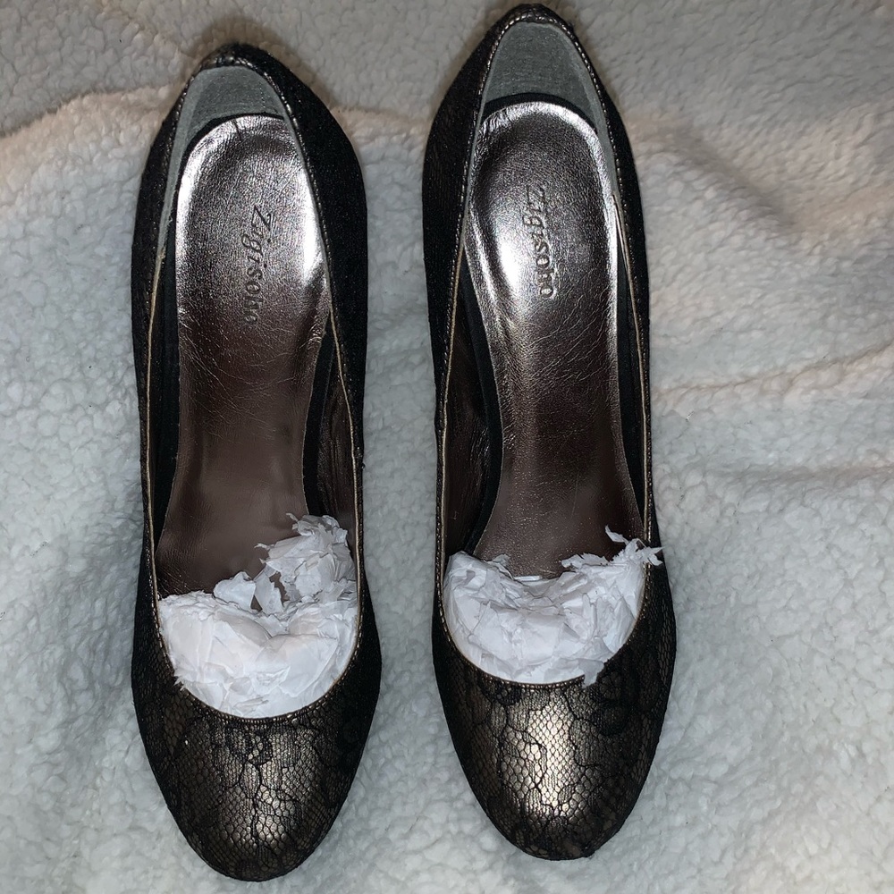 Shoes - Picture 5 of 6